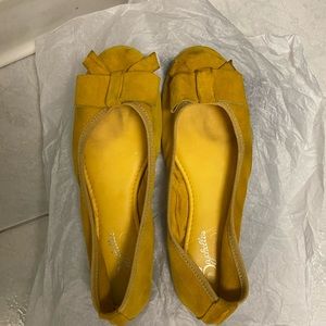 Yellow color Seychelles suede flats